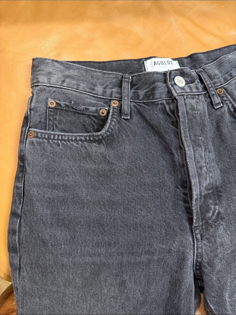 AGOLDE RILEY HIGH RISE STRAIGHT CROP STRETCH 26 PANORAMIC BLACK DENIM DISTRESSED - Picture 5 of 8